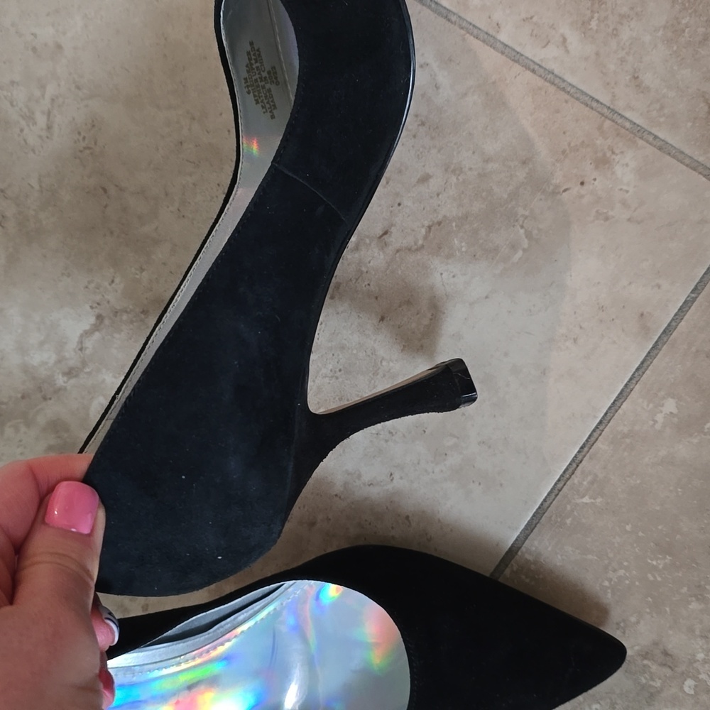 Marc Fisher shoes. Size 6.5 - Picture 5 of 5